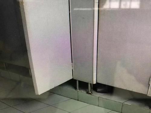厕所盗撮_厕所盗撮_厕所盗撮