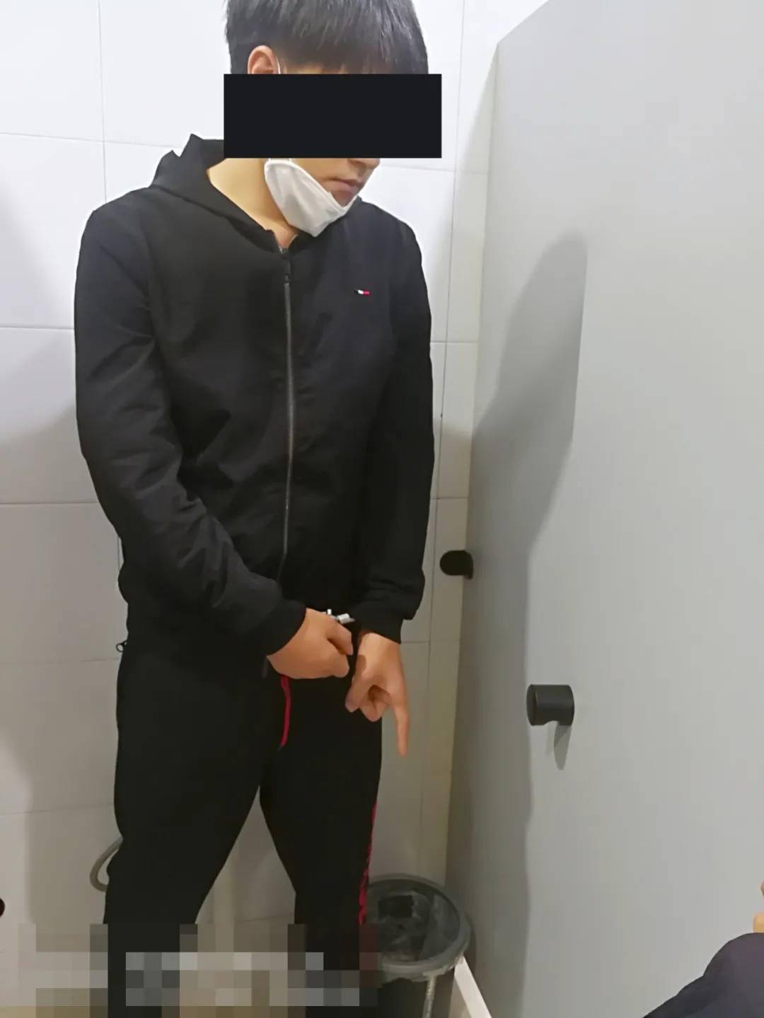 厕所盗撮_厕所盗撮_厕所盗撮