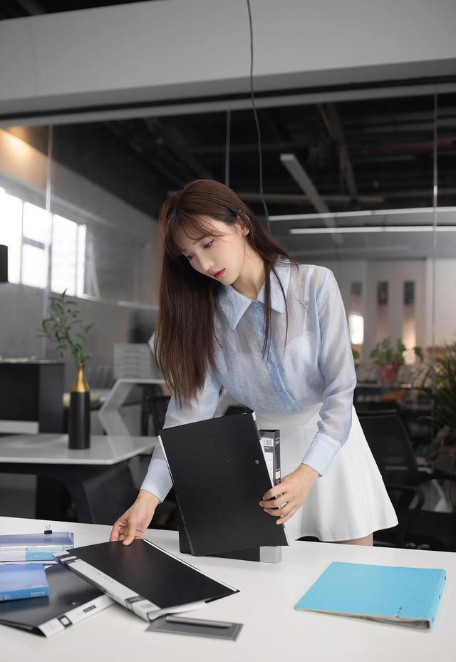 美女养成小游戏_养成美女游戏小说_美女养成类游戏排行榜手游