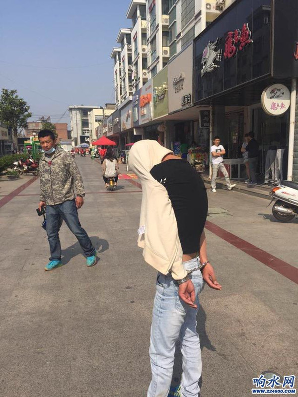 小偷抓手机游戏叫什么_小偷抓手机游戏怎么玩_抓小偷手机游戏