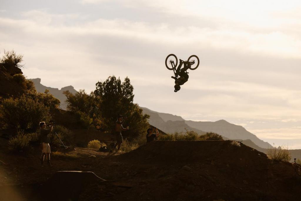 希尔瓦娜斯游戏手机壁纸_希尔瓦娜斯高清壁纸竖屏_希尔瓦娜斯手机壁纸1080p