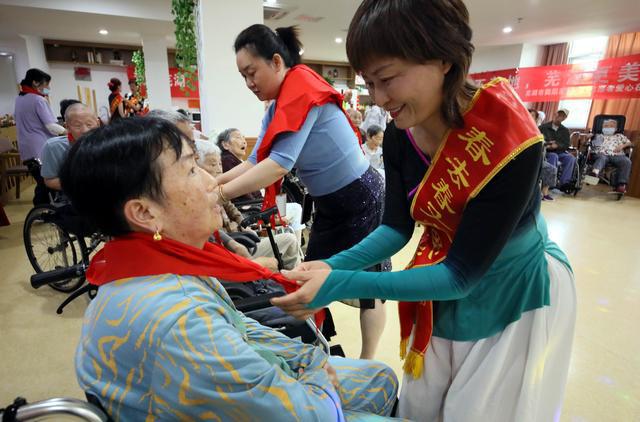 肖凝儿_肖凝儿_肖凝儿