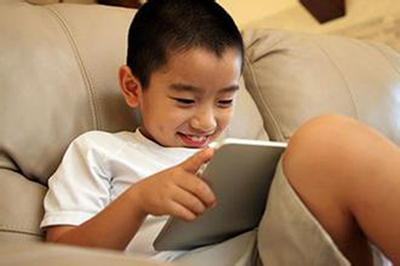 儿童玩手游充值怎么追责_小孩怎么远离手机游戏充值_小孩子玩手机充值游戏咋退钱