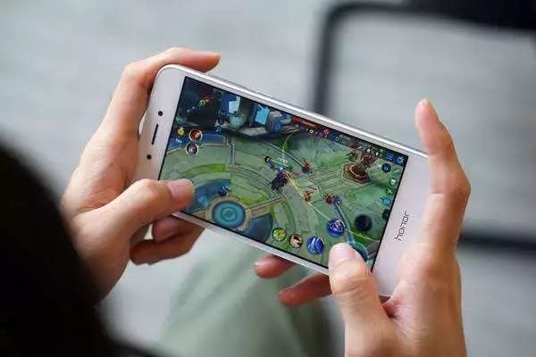 现在买游戏手机值得吗武汉-现在买游戏手机,值得吗?三大解析告诉你答案(图1) 武汉值得买手机游戏现在还有吗_武汉手游公司排行榜_现在买游戏手机值得吗武汉