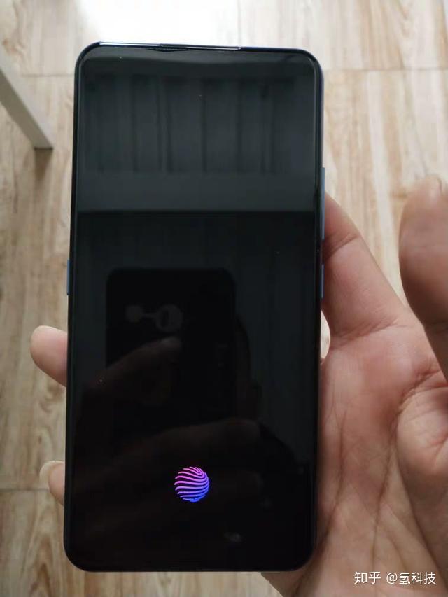 手机膜打游戏用什么样的好_游戏手机不用膜行不行呀_手机游戏用什么手机膜