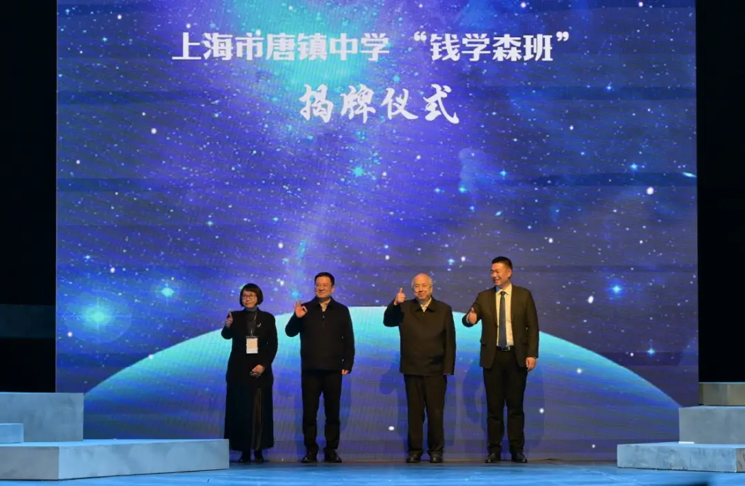 学校怪谈手机游戏-校长身临其境,校园怪谈惊现黑猫,团队合作解密惊悚之谜(图2) 学校怪谈安卓_学校怪谈手机游戏_学校怪谈游戏攻略rpg位置