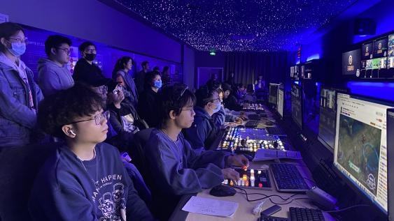 游戏竞技手机哪个好_最适合竞技游戏的手机游戏_游戏竞技适合手机玩吗