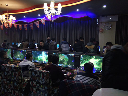 打网吧通电话手机游戏没声音_打网吧通电话手机游戏没有声音_网吧打游戏手机打不通电话