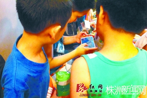 手机小孩控制游戏用哪个软件_控制小孩玩手机游戏的软件_用手机控制小孩手机游戏