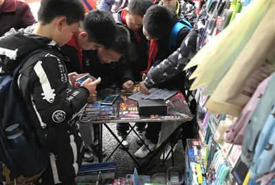 小学生手机辩论赛正方_小学生手机游戏辩论赛方案_小学生可以使用手机辩论赛