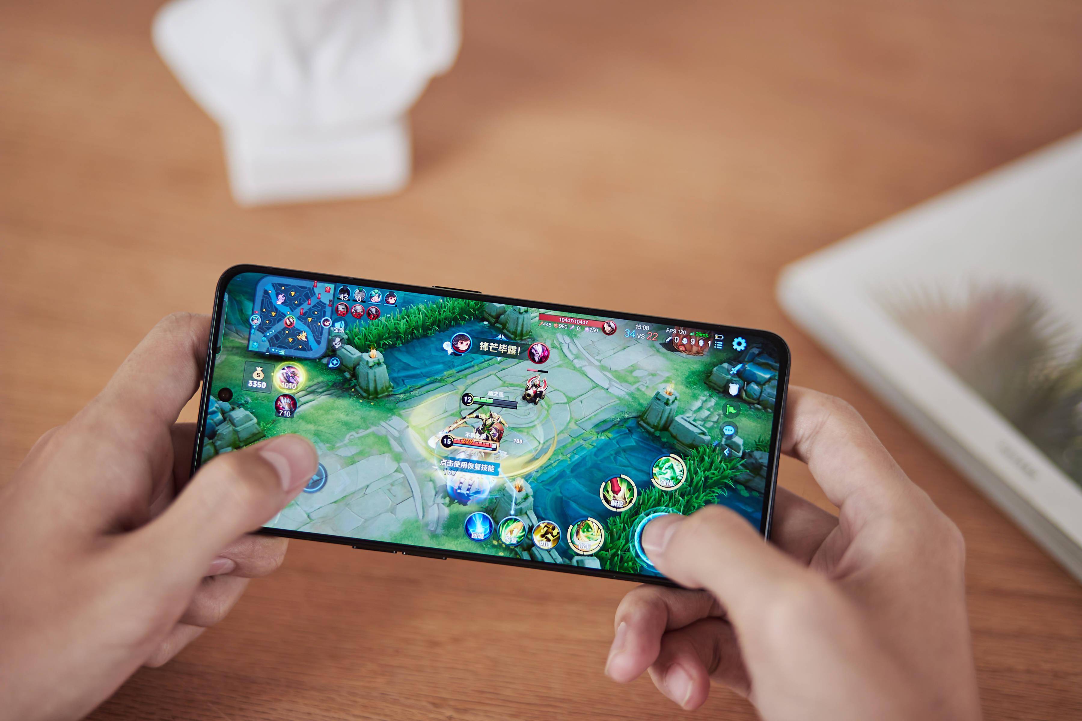 游戏手机V2-游戏手机 V2:超大屏幕、超快反应、酷炫外观、超强散热,让你欲罢不能(图3) 手机游戏搬砖_手机游戏开发_游戏手机V2