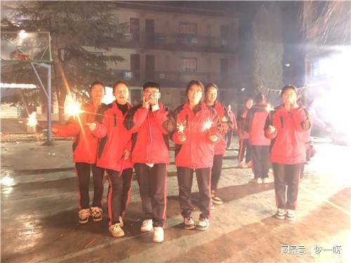 租房的手机游戏-梦想公寓:在虚拟世界中体验真实租房乐趣,还能结识志同道合的朋友(图4) 租房赚钱游戏_租房的手机游戏_好玩的租房游戏