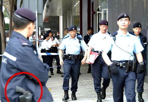 这就是警察突发事件,这就是警察——突发事件中的守护者(图2)