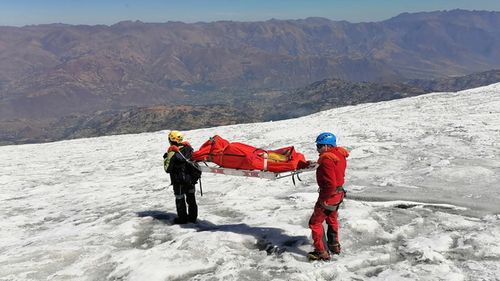 冰钩登山,冰钩登山的起源与发展(图3)