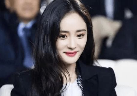 坐在床上和女神幻想,床上的幻想之旅——与女神的邂逅(图7) 坐在床上和女神幻想,床上的幻想之旅——与女神的邂逅(图7)