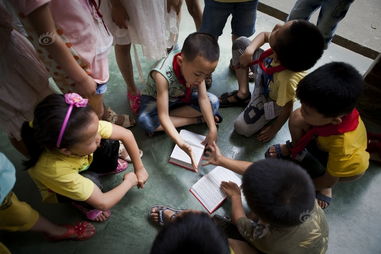 学生坐在游戏,游戏中的学习之旅——学生视角下的游戏体验(图3)