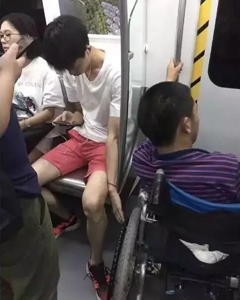 成都游戏哥,崛起与挑战并存(图3) 成都游戏哥,崛起与挑战并存(图3)