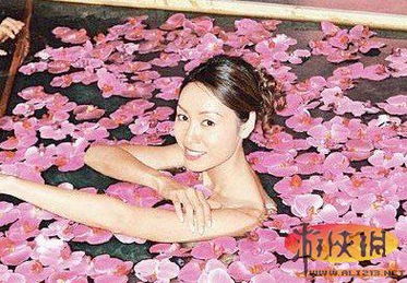 美女出浴游戏,游戏中的绝色出浴美女盘点(图3) 美女出浴游戏,游戏中的绝色出浴美女盘点(图3)