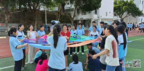 心理集体游戏,探索心理集体游戏的魅力与价值”(图1) 心理集体游戏,探索心理集体游戏的魅力与价值”(图1)