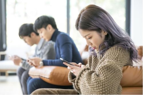 年轻人玩游戏,揭秘年轻人热衷的手游世界(图3) 年轻人玩游戏,揭秘年轻人热衷的手游世界(图3)