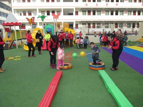 幼儿园体育课游戏,健康成长”(图1)