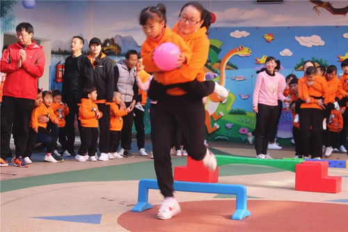 早教大运动游戏,助力宝宝身心全面发展(图2) 早教大运动游戏,助力宝宝身心全面发展(图2)