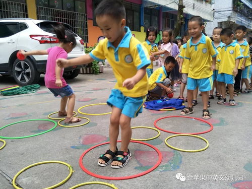 大班呼啦圈游戏,锻炼身心(图2) 大班呼啦圈游戏,锻炼身心(图2)