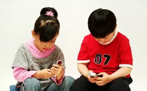 男生爱玩游戏,心理、性格与社交影响(图3) 男生爱玩游戏,心理、性格与社交影响(图3)