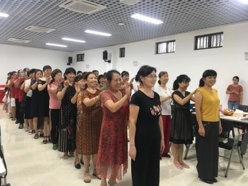 按摩操游戏,拉近彼此距离”(图3) 按摩操游戏,拉近彼此距离”(图3)
