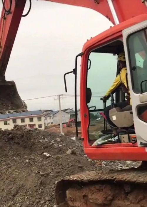 抓钩机游戏,挑战极限的工地冒险之旅(图2) 抓钩机游戏,挑战极限的工地冒险之旅(图2)