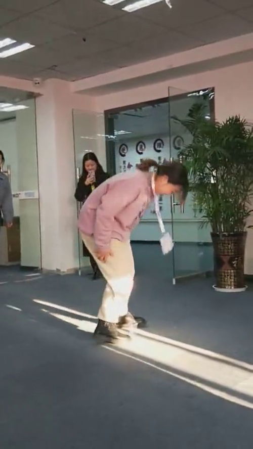 美女被侮辱小游戏(图1) 美女被侮辱小游戏(图1)