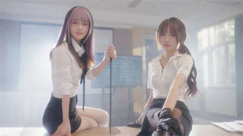 美女同游戏,谱写传奇篇章(图1) 美女同游戏,谱写传奇篇章(图1)