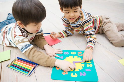小孩玩游戏小孩玩游戏,揭秘小孩沉迷游戏背后的世界(图3)