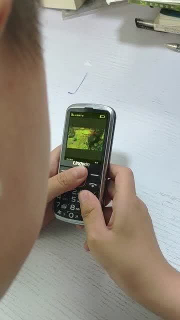 打游戏费眼,揭秘长时间打游戏对眼睛的潜在伤害(图1) 打游戏费眼,揭秘长时间打游戏对眼睛的潜在伤害(图1)