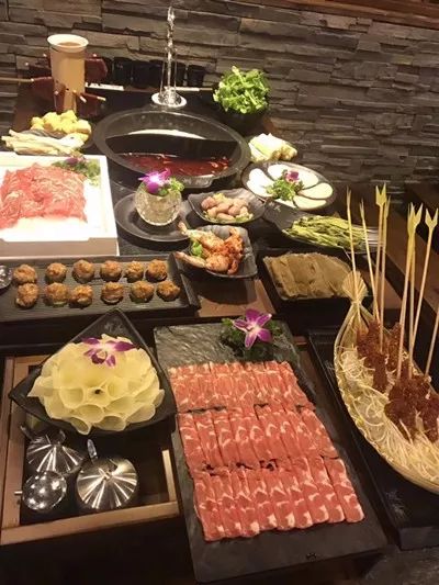 火锅团聚游戏,共享欢乐时光(图2) 火锅团聚游戏,共享欢乐时光(图2)