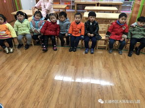 拖凳子游戏,一场充满互动与默契的团队盛宴(图1) 拖凳子游戏,一场充满互动与默契的团队盛宴(图1)