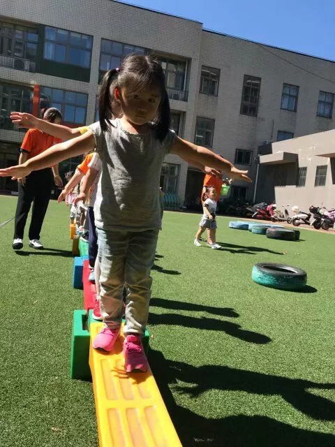 早操圈圈游戏,活力四溢的团队凝聚之旅(图3) 早操圈圈游戏,活力四溢的团队凝聚之旅(图3)