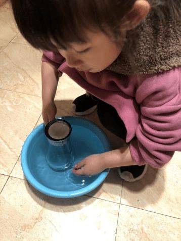 水杯纸巾游戏,一场创意与智慧的较量(图1) 水杯纸巾游戏,一场创意与智慧的较量(图1)