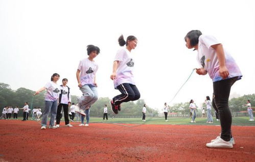 长跳绳游戏,活力四溢的健身游戏体验(图2) 长跳绳游戏,活力四溢的健身游戏体验(图2)