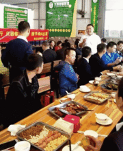 年尾聚餐游戏,创意聚餐游戏盘点(图2) 年尾聚餐游戏,创意聚餐游戏盘点(图2)
