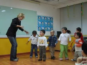 初中英语课热身小游戏,Engaging Warm-Up Games for Junior High English Classes(图3) 初中英语课热身小游戏,Engaging Warm-Up Games for Junior High English Classes(图3)