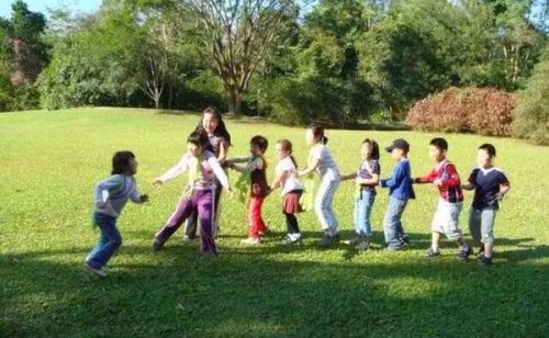 幼儿游戏摆弄,探索认知与创造力的奇妙旅程(图2)