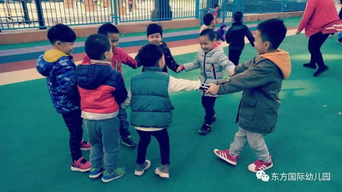 小班户外游戏走跑游戏,活力无限(图2) 小班户外游戏走跑游戏,活力无限(图2)