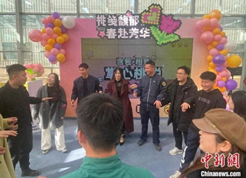 群体游戏互动,构建和谐社交新篇章(图1)