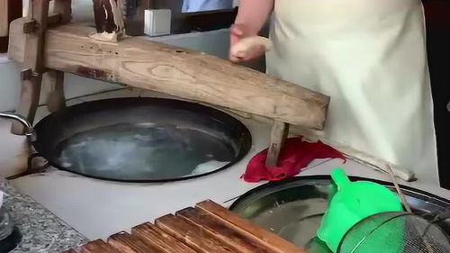 压面条游戏,体验传统手工面食的魅力(图3) 压面条游戏,体验传统手工面食的魅力(图3)