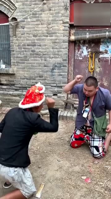 磕头游戏,挑战友谊的极限(图2) 磕头游戏,挑战友谊的极限(图2)
