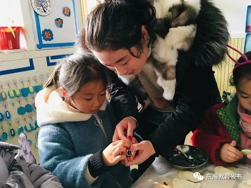 包饺子的手指游戏,饺子香飘——包饺子手指游戏趣味体验(图1) 包饺子的手指游戏,饺子香飘——包饺子手指游戏趣味体验(图1)