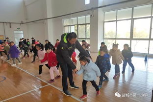 课堂接力游戏活跃气氛,点燃学习热情的欢乐盛宴(图2) 课堂接力游戏活跃气氛,点燃学习热情的欢乐盛宴(图2)