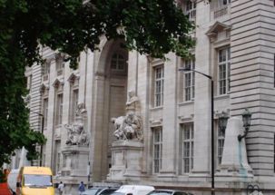英国游戏设计大学排名,探索创意与技术的交汇点(图1)