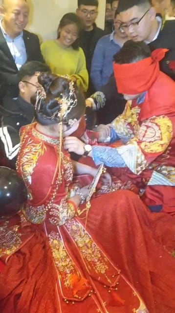 新郎娶妻游戏(图2) 新郎娶妻游戏(图2)